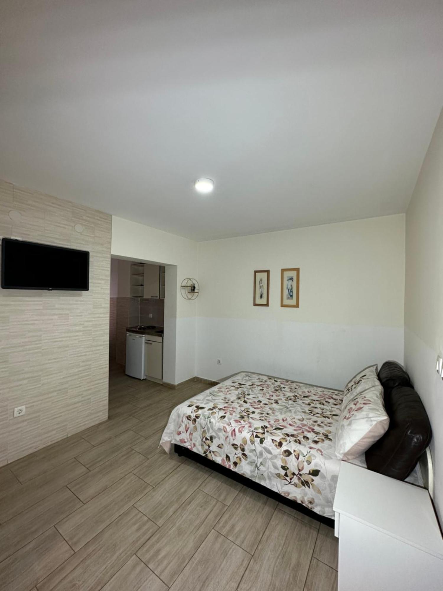 Apartmani Simona Budva Exterior photo
